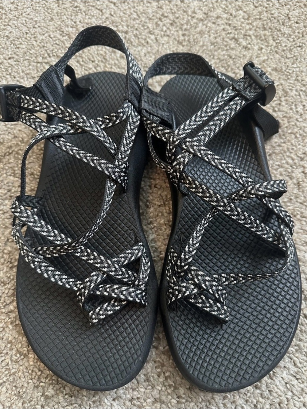 Black Strappy Women's Outdoor Sandals - Braided Rope Design